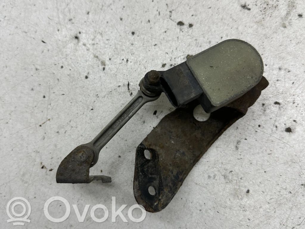 Audi A8 S8 D3 4E Ajovalon korkeusanturi 