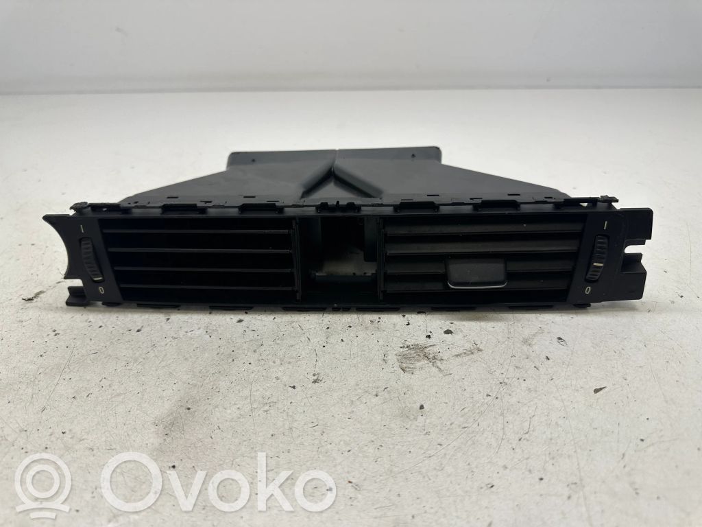 BMW 3 E90 E91 Centrinės oro grotelės 