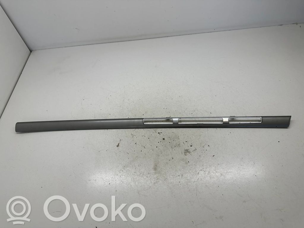 Audi A8 S8 D3 4E Moldura de la guantera 