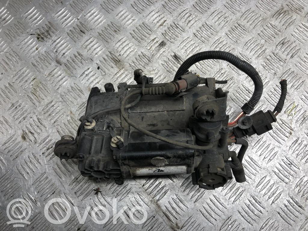 Audi A8 S8 D3 4E Air suspension compressor/pump 
