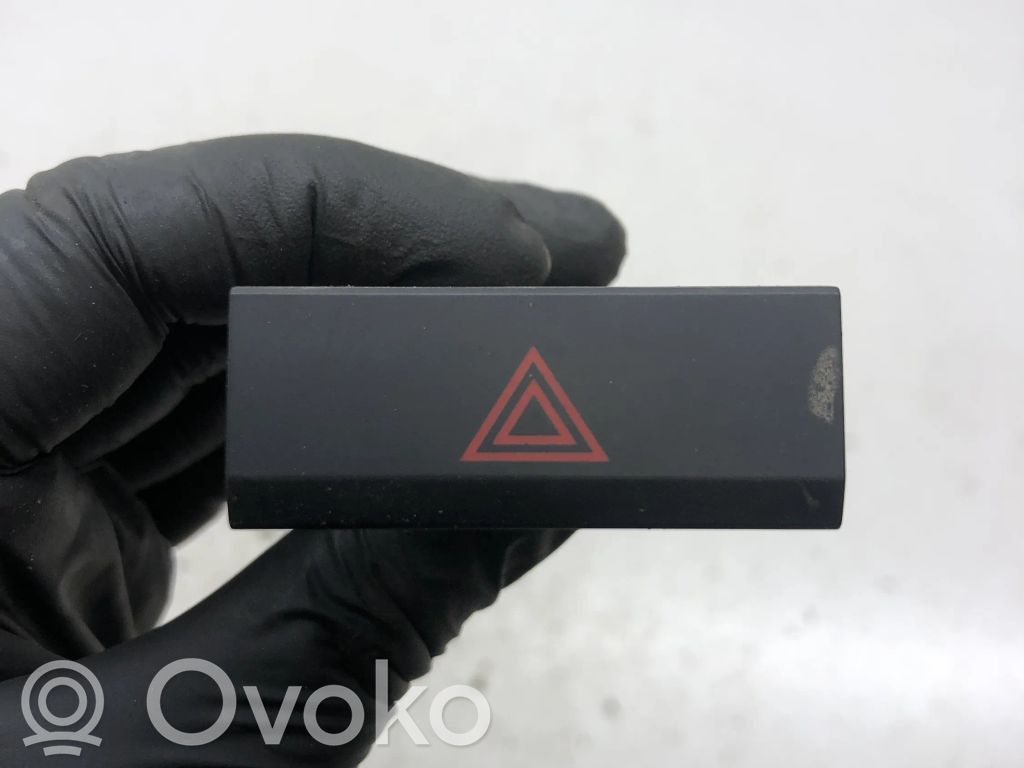 Hazard light switch   5F0953235,5F0953235