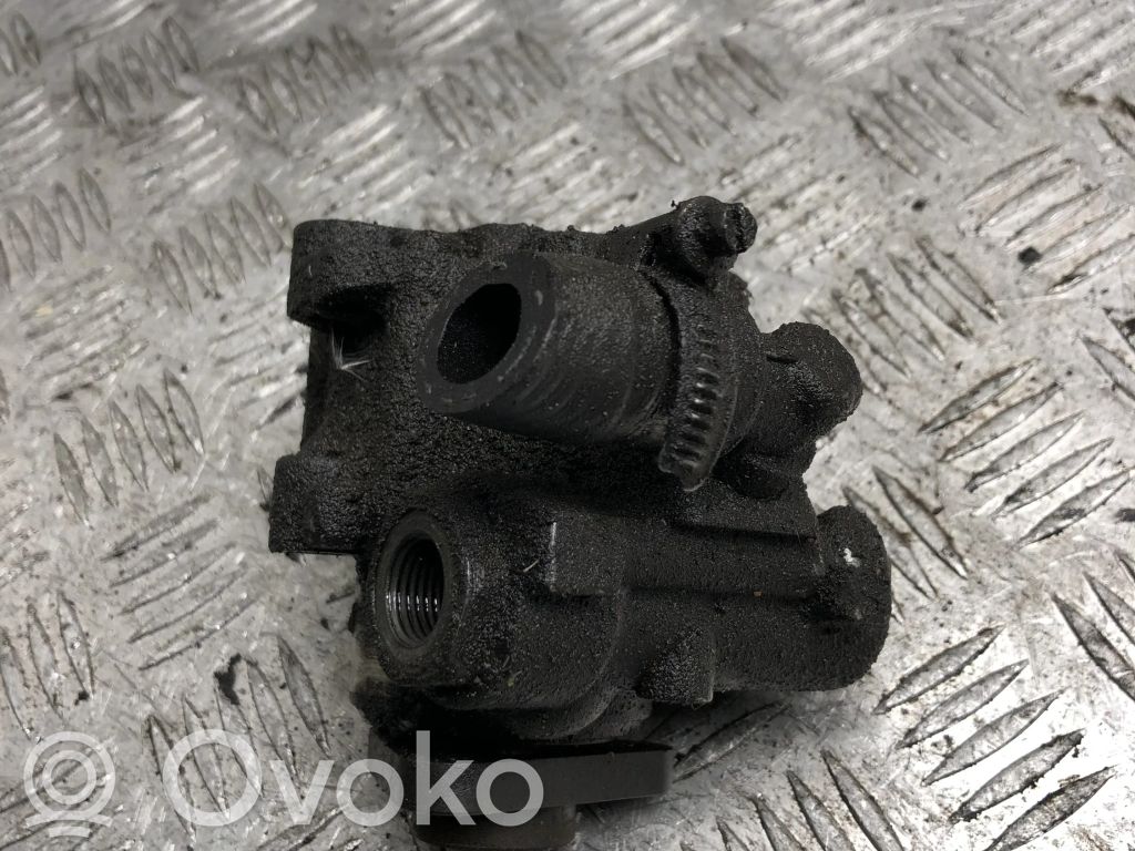 Audi A6 S6 C5 4B Pompe direction assistée 