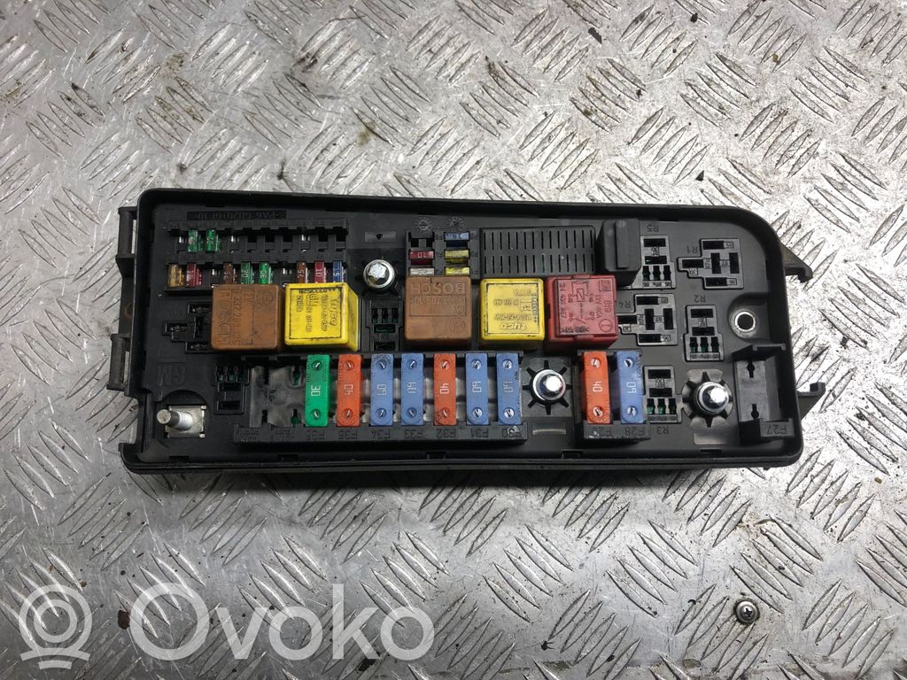 Opel Vectra C Módulo de fusible 