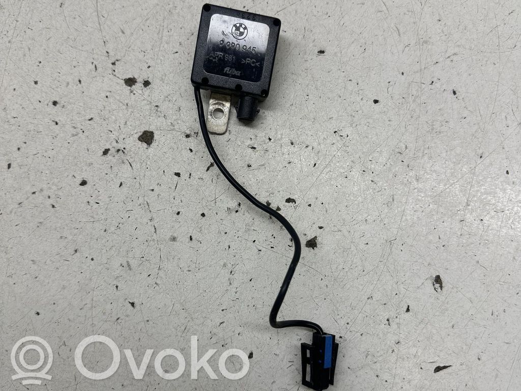 Pystyantennivahvistin   8380945,16268419