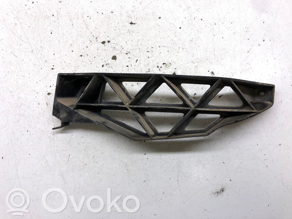 Skoda Octavia Mk2 (1Z) Uchwyt / Mocowanie zderzaka tylnego 
