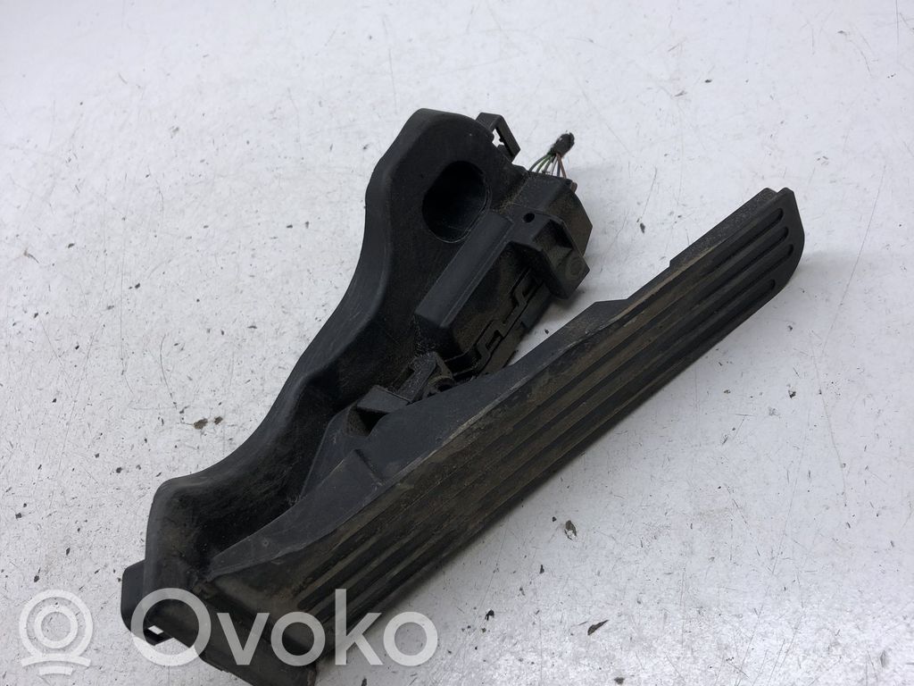 Skoda Octavia Mk2 (1Z) Accelerator throttle pedal 