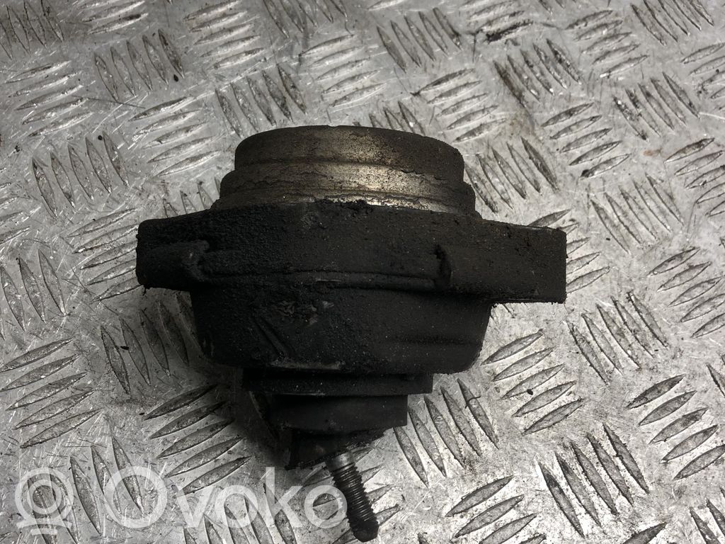 BMW X3 E83 Engine mount bracket 