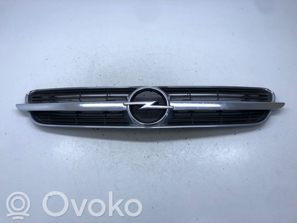 Opel Vectra C Etusäleikkö 