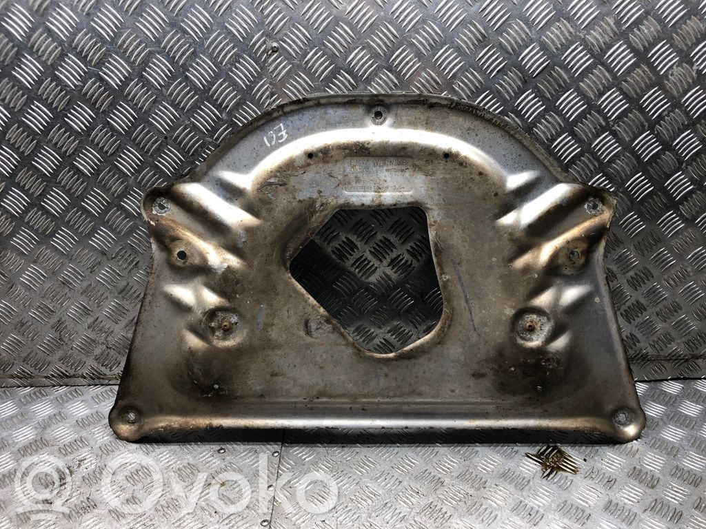 BMW 5 E60 E61 Variklio dugno apsauga 