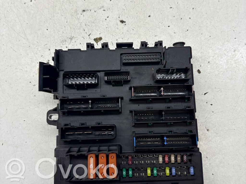 Opel Signum Módulo de fusible 