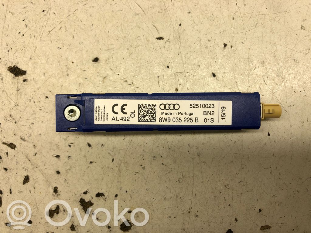 Audi A4 S4 B9 8W Pystyantennivahvistin 