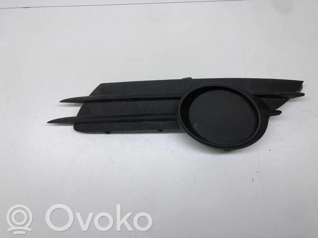 Opel Corsa D Etupuskurin alempi jäähdytinsäleikkö 