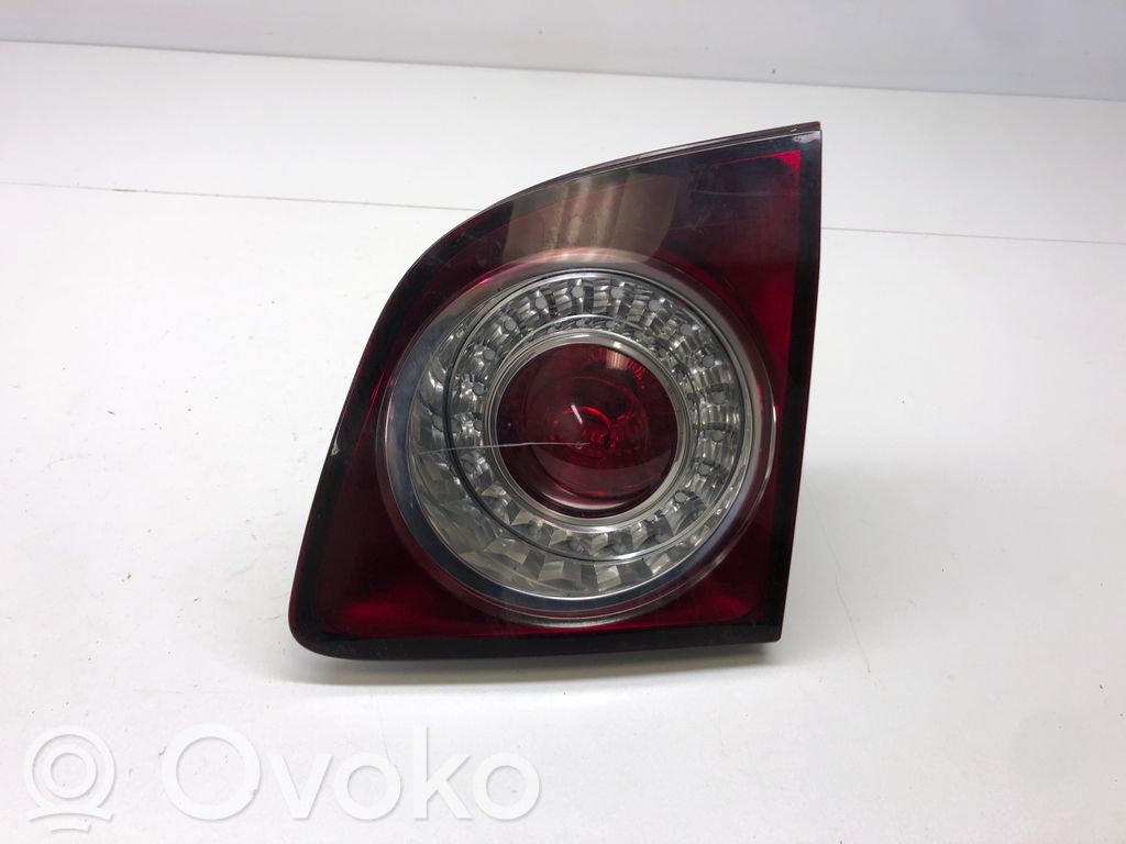 Volkswagen Golf Plus Lampy tylnej klapy bagażnika 