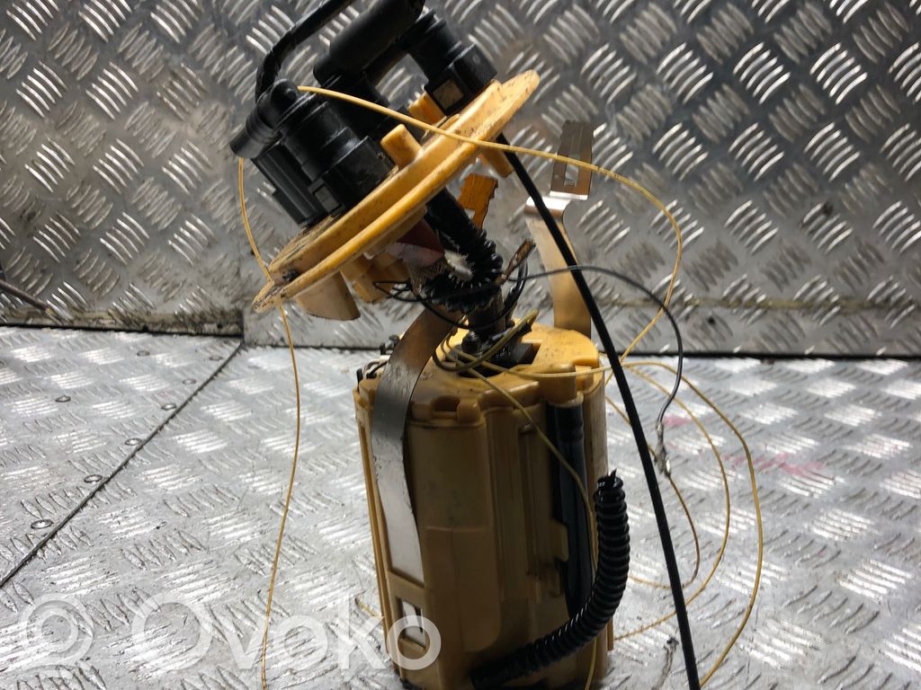Volvo V70 Bomba interna de combustible 