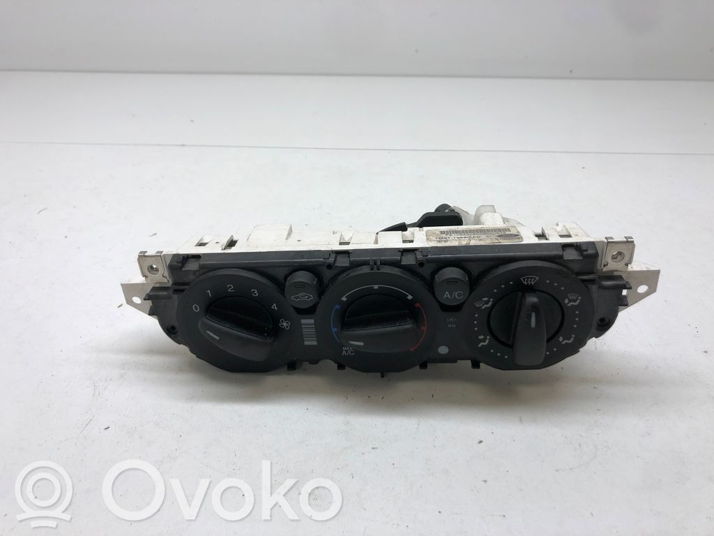 Climate control unit   7M5T19980AD