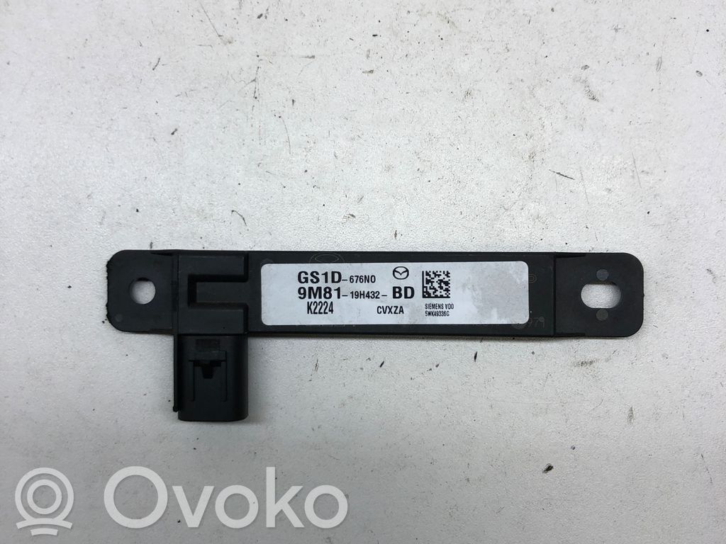 Mazda 6 Antenos stiprintuvas 