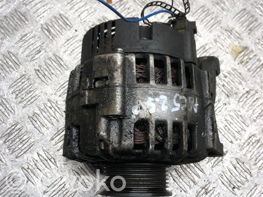 Audi A6 S6 C5 4B Ģenerators 