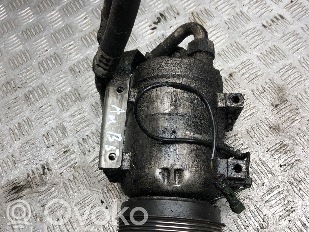 Audi A4 S4 B5 8D Kompresor / Sprężarka klimatyzacji A/C 