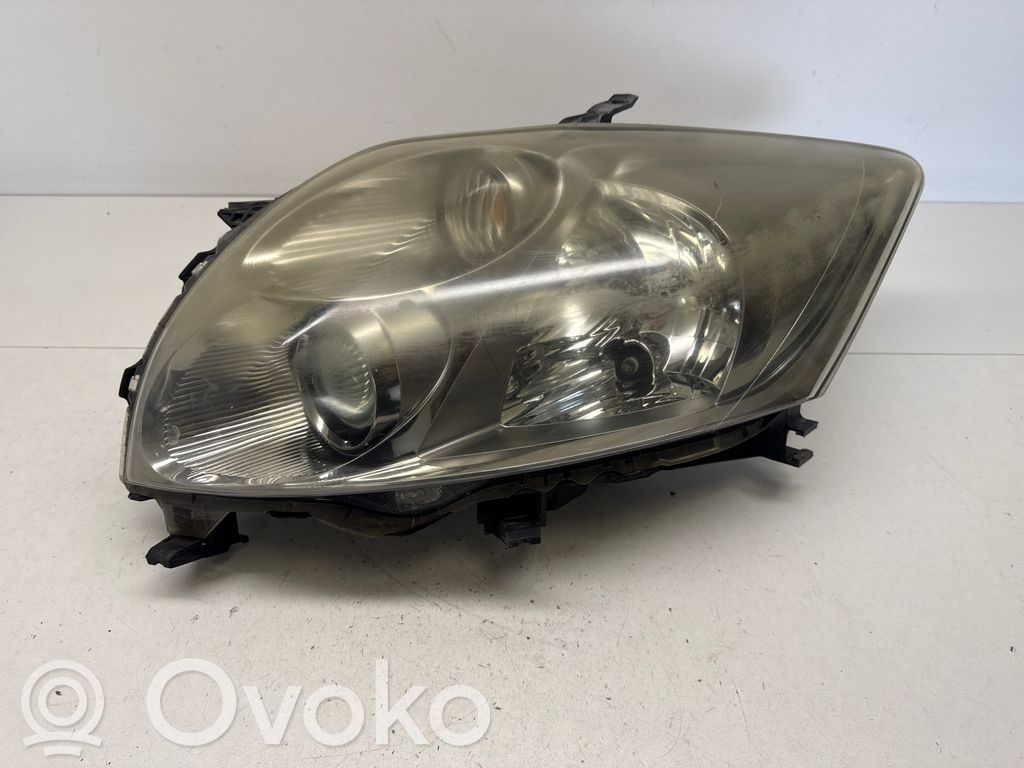Toyota Auris 150 Lampa przednia 