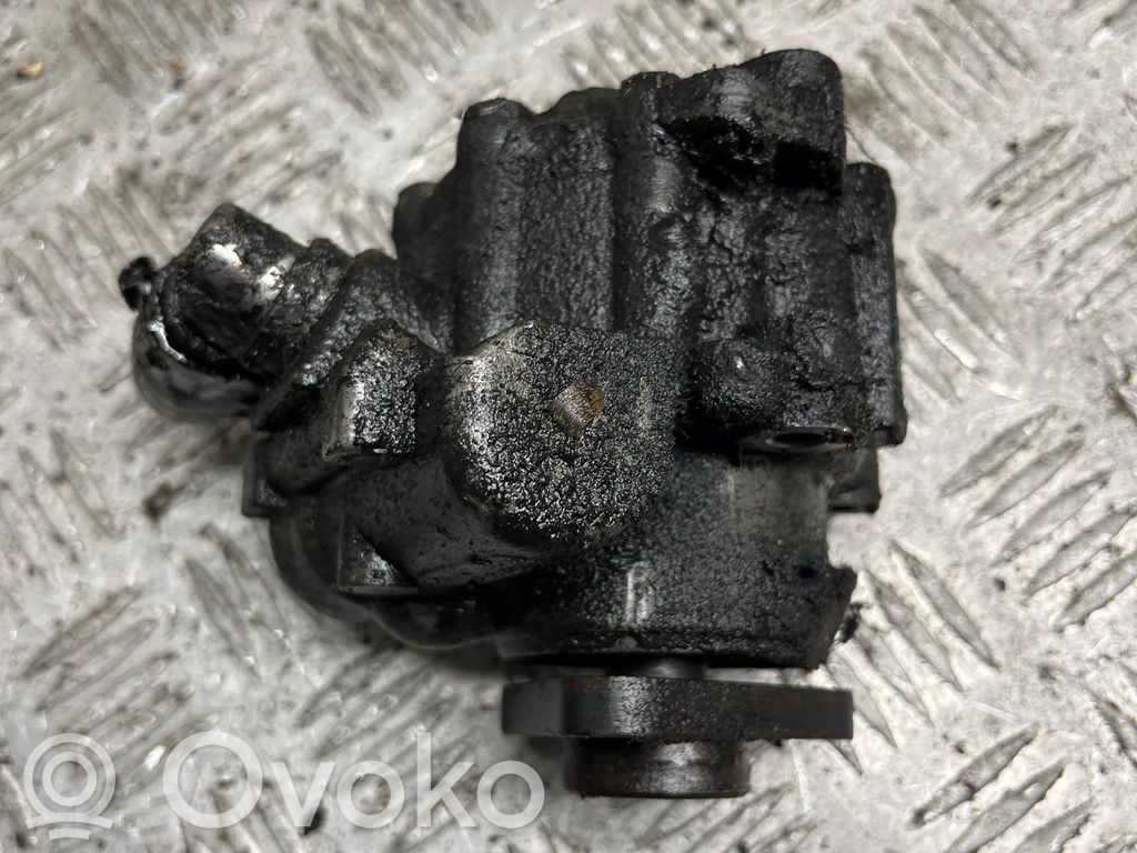 Audi A6 S6 C6 4F Ohjaustehostimen pumppu 