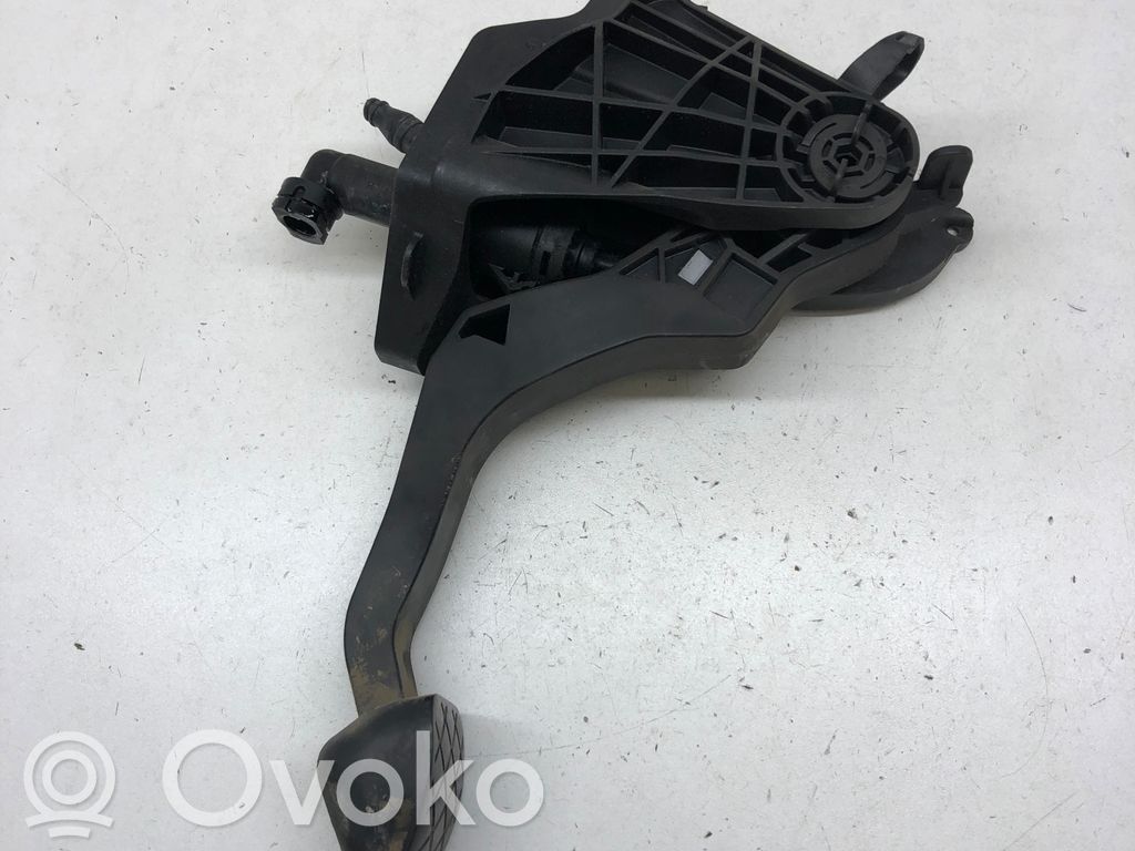 Volkswagen Polo V 6R Pedał sprzęgła 