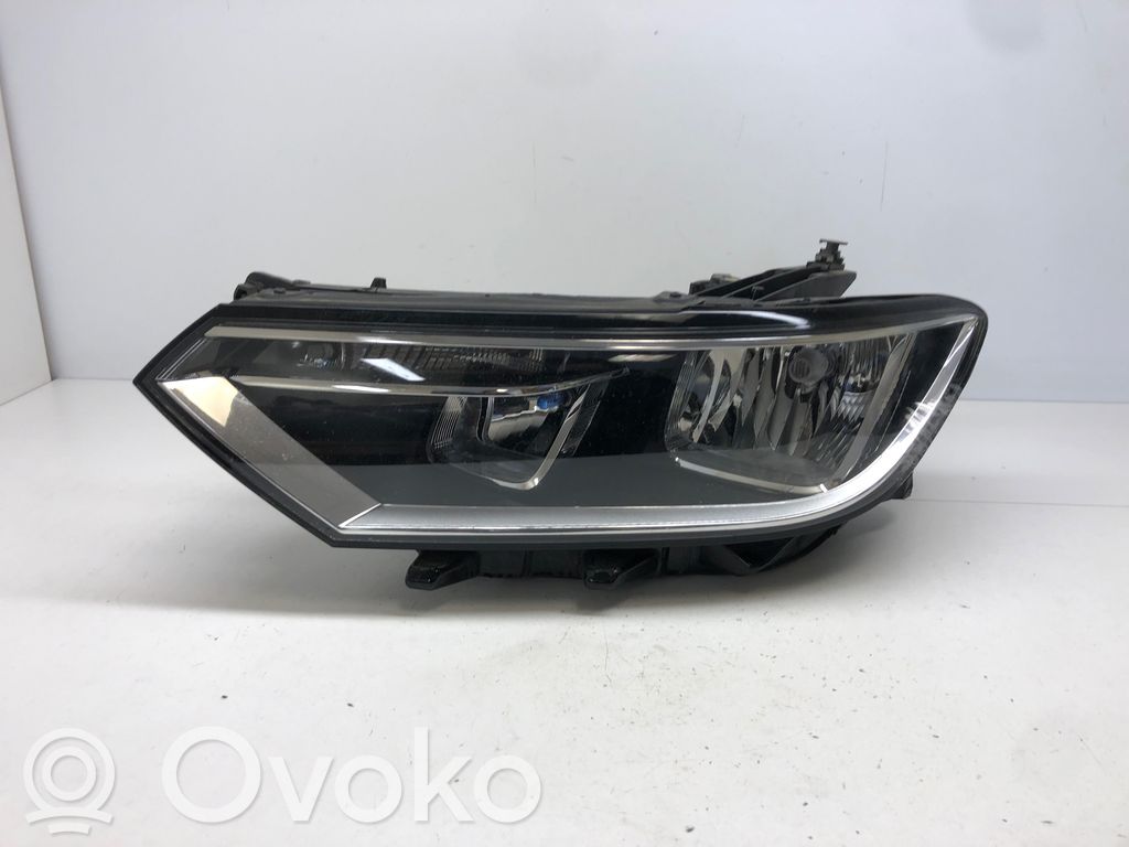 Volkswagen PASSAT B8 Lampa przednia 