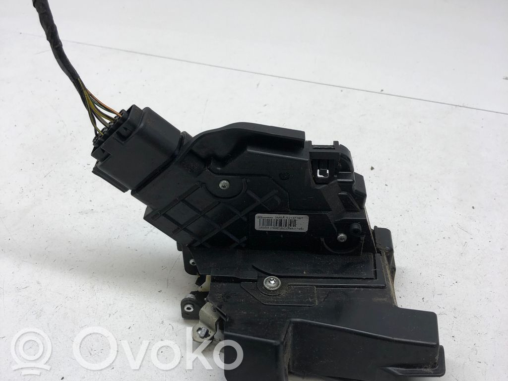Ford Focus Priekšpusē slēdzene 