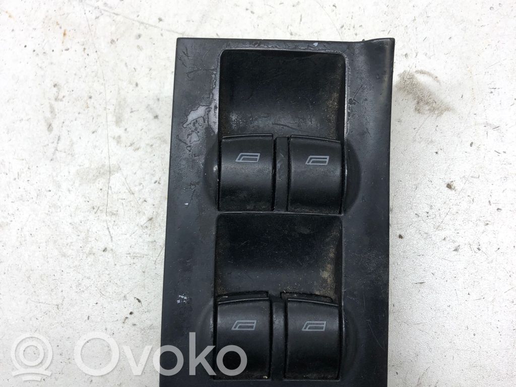 Audi A6 S6 C5 4B Przyciski szyb 