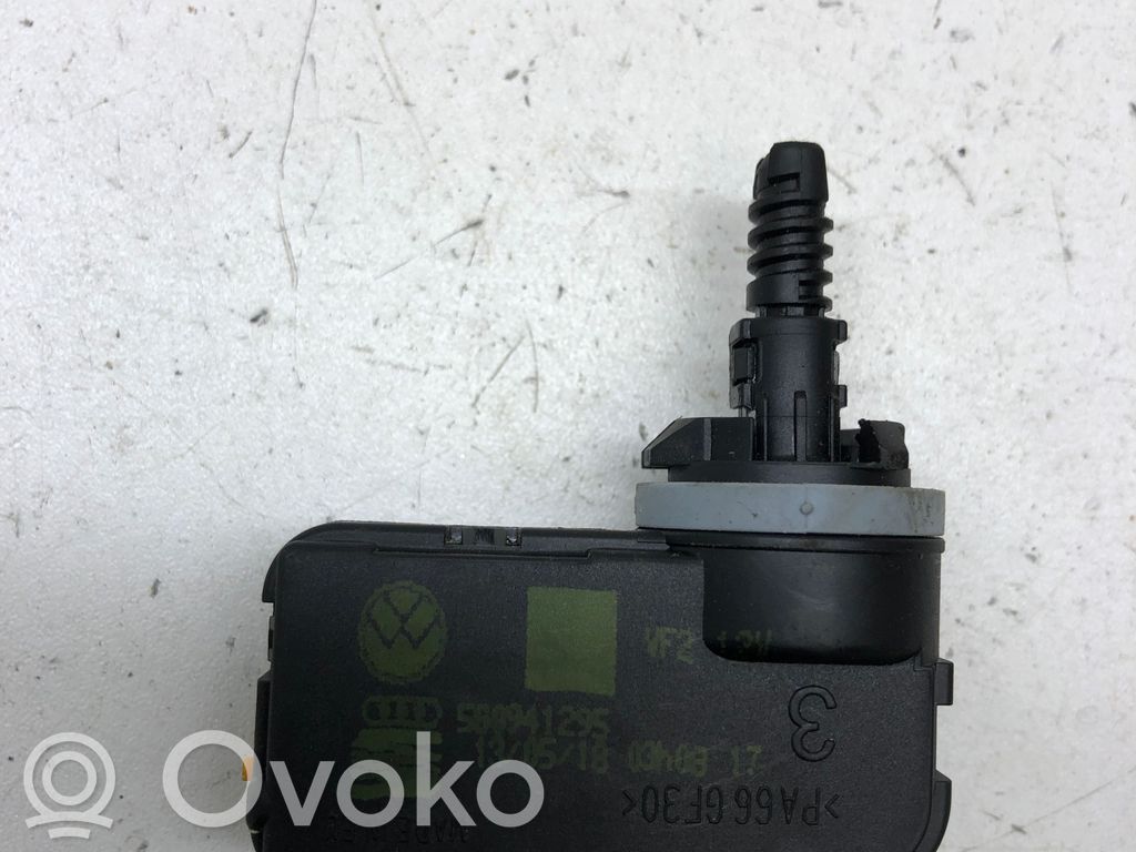 Volkswagen PASSAT B8 Motor reglare nivel far 