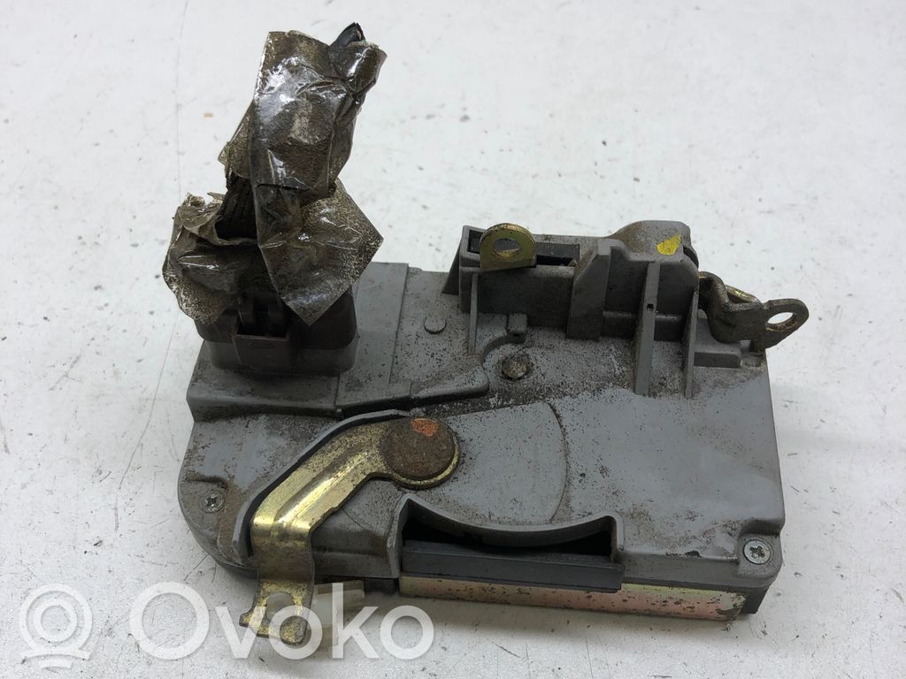 Etuoven lukko
