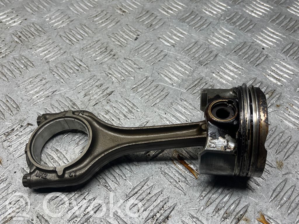 Audi A3 S3 8V Pistón con biela 