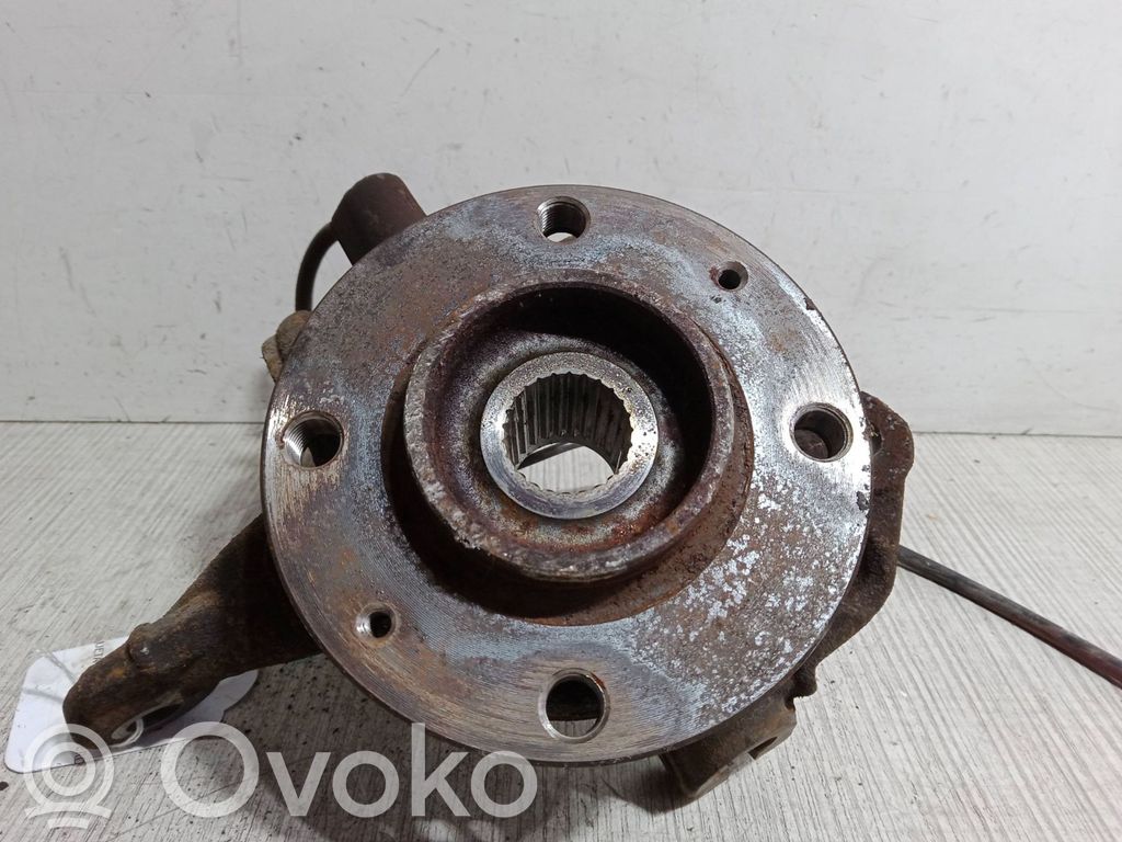 Peugeot 207 Front wheel hub spindle knuckle 