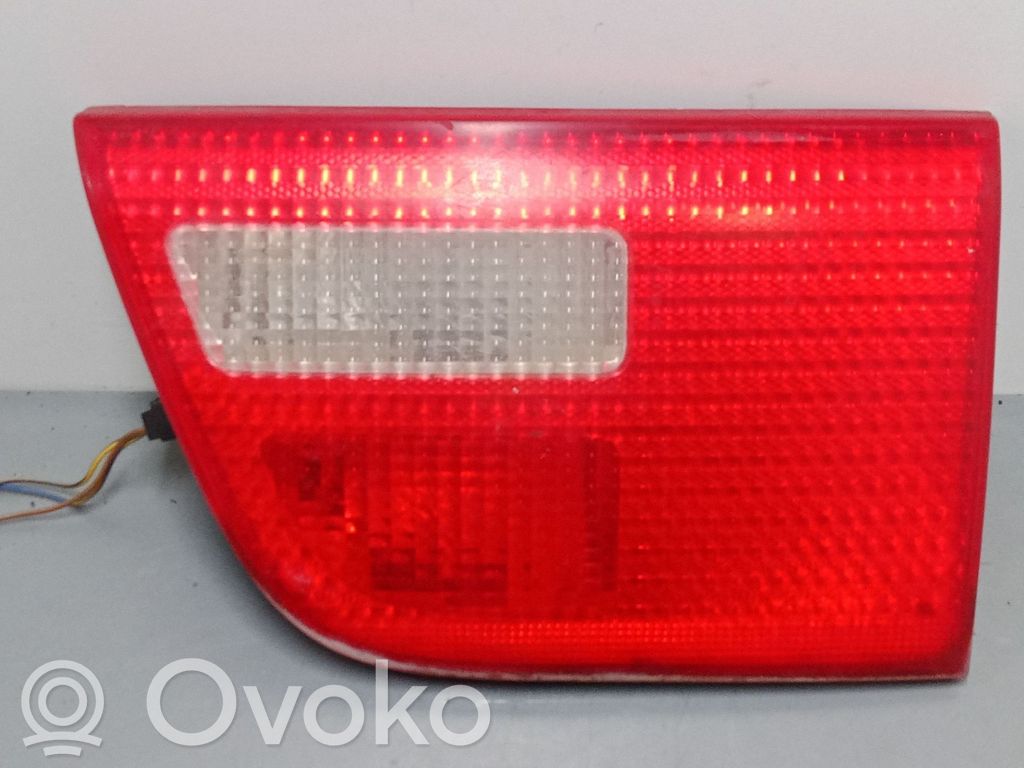 Tailgate rear/tail lights   840901207