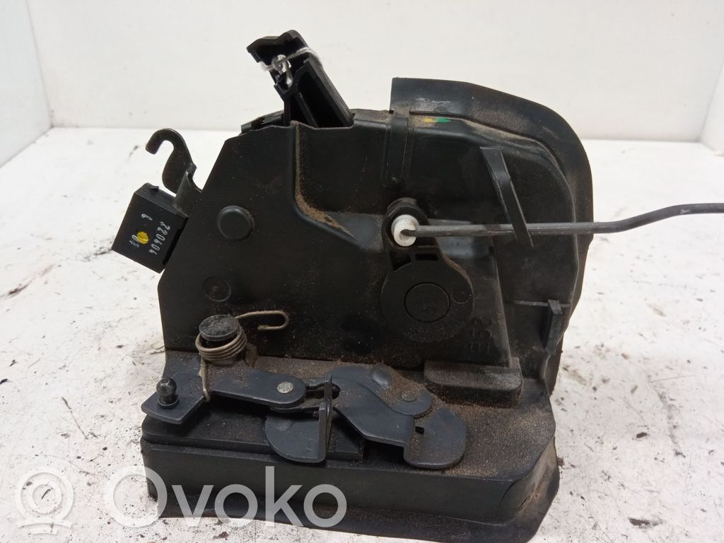 BMW X5 E53 Rear door lock 