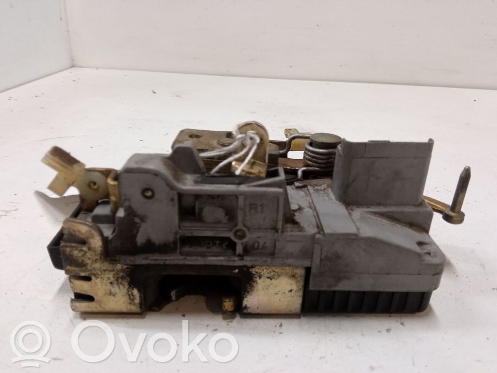 Etuoven lukko
