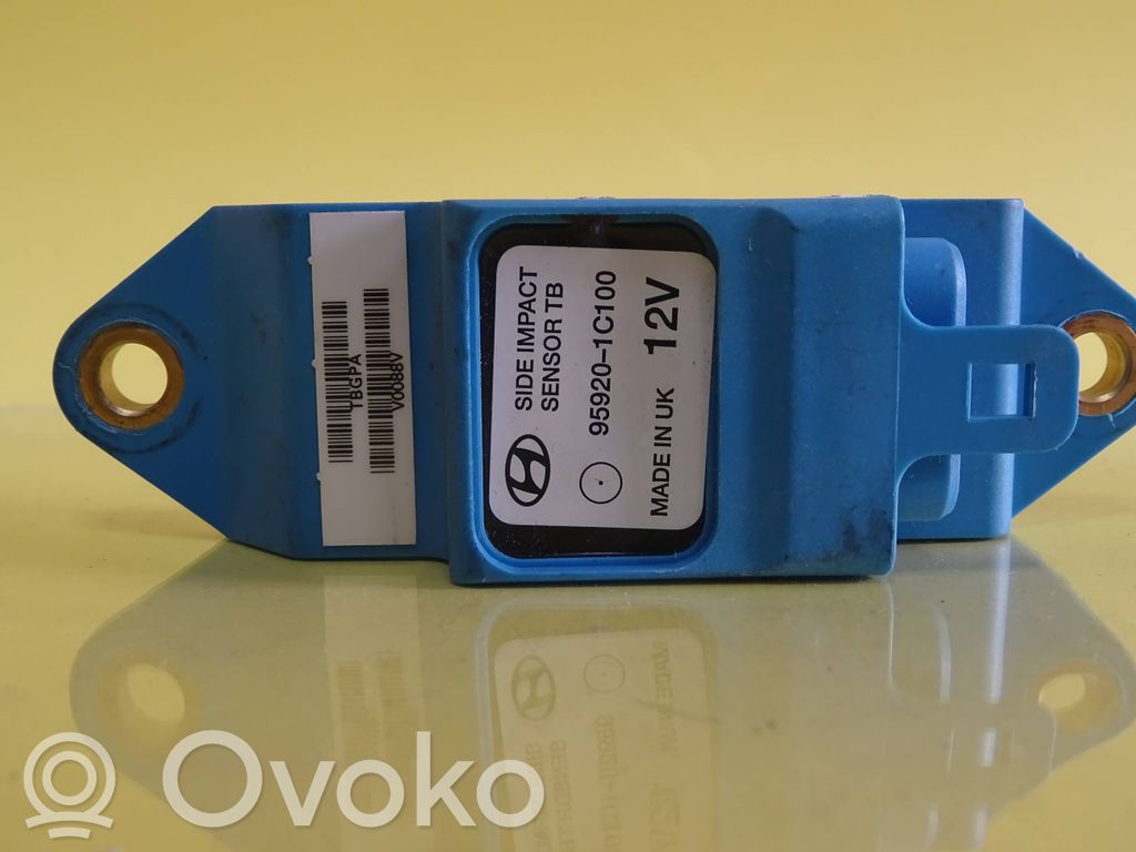 Hyundai Matrix Airbagsensor Crashsensor Drucksensor 