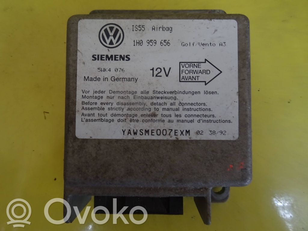 Volkswagen Golf III Sterownik / Moduł Airbag 