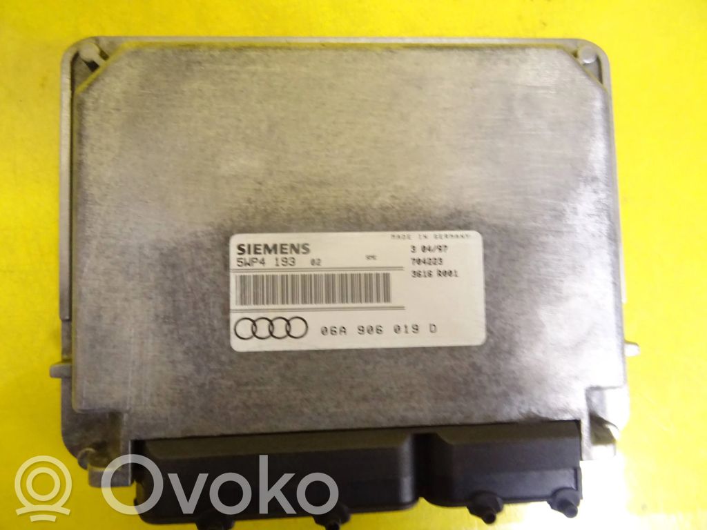 Engine control unit/module   06A906019D,5WP4193