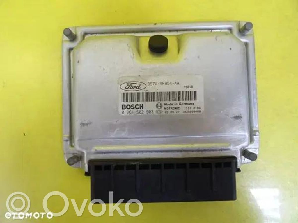Ford Mondeo Mk III Engine control unit/module 