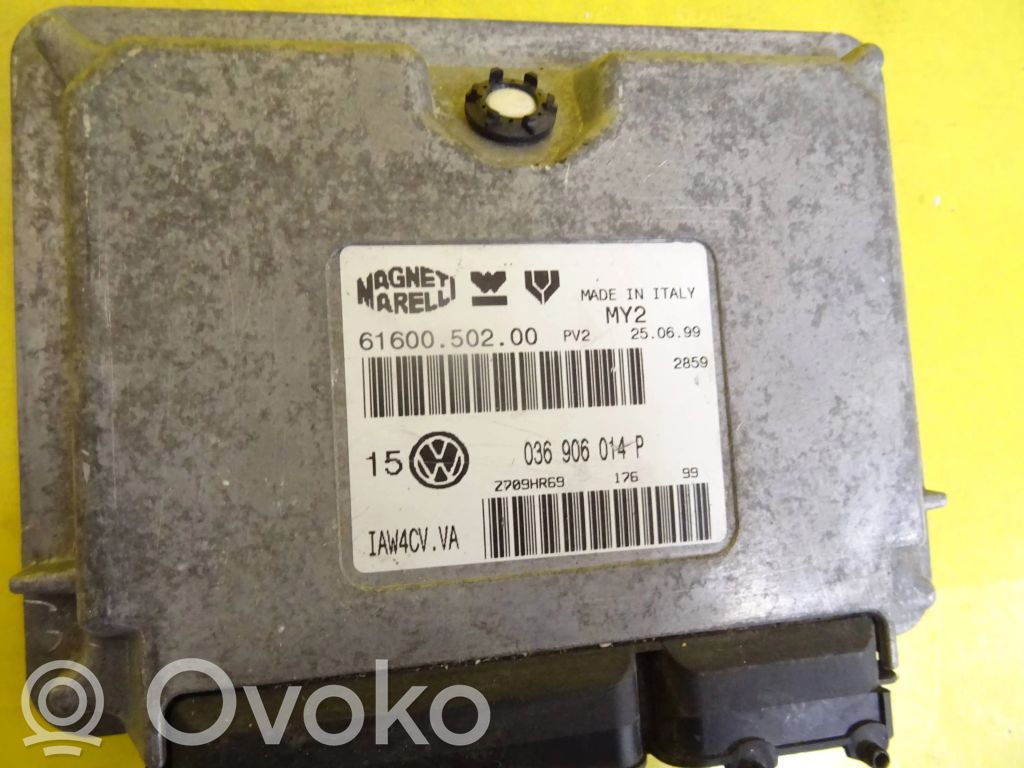 Volkswagen Golf IV Engine control unit/module 