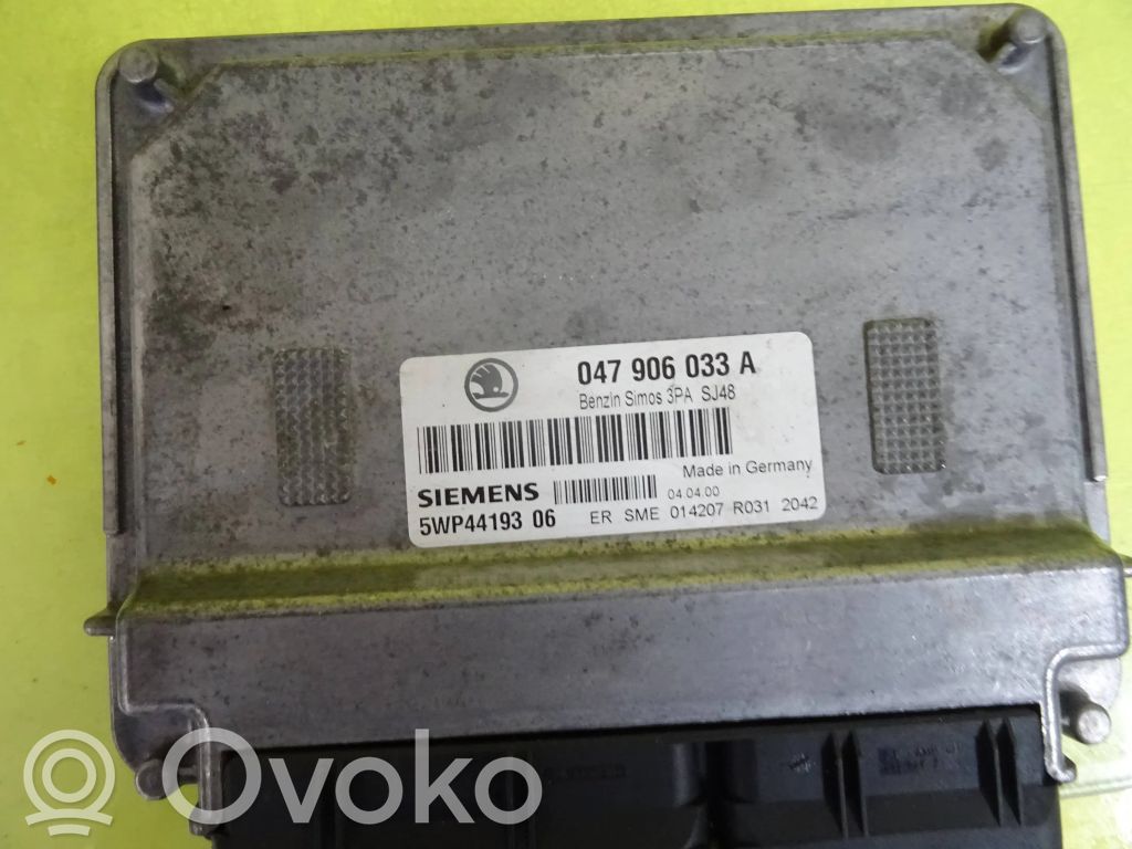 Skoda Fabia Mk1 (6Y) Engine control unit/module 