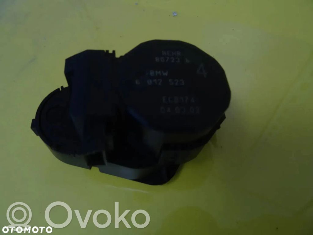 BMW 3 E46 Tuloilmaventtiilin käyttömoottori 