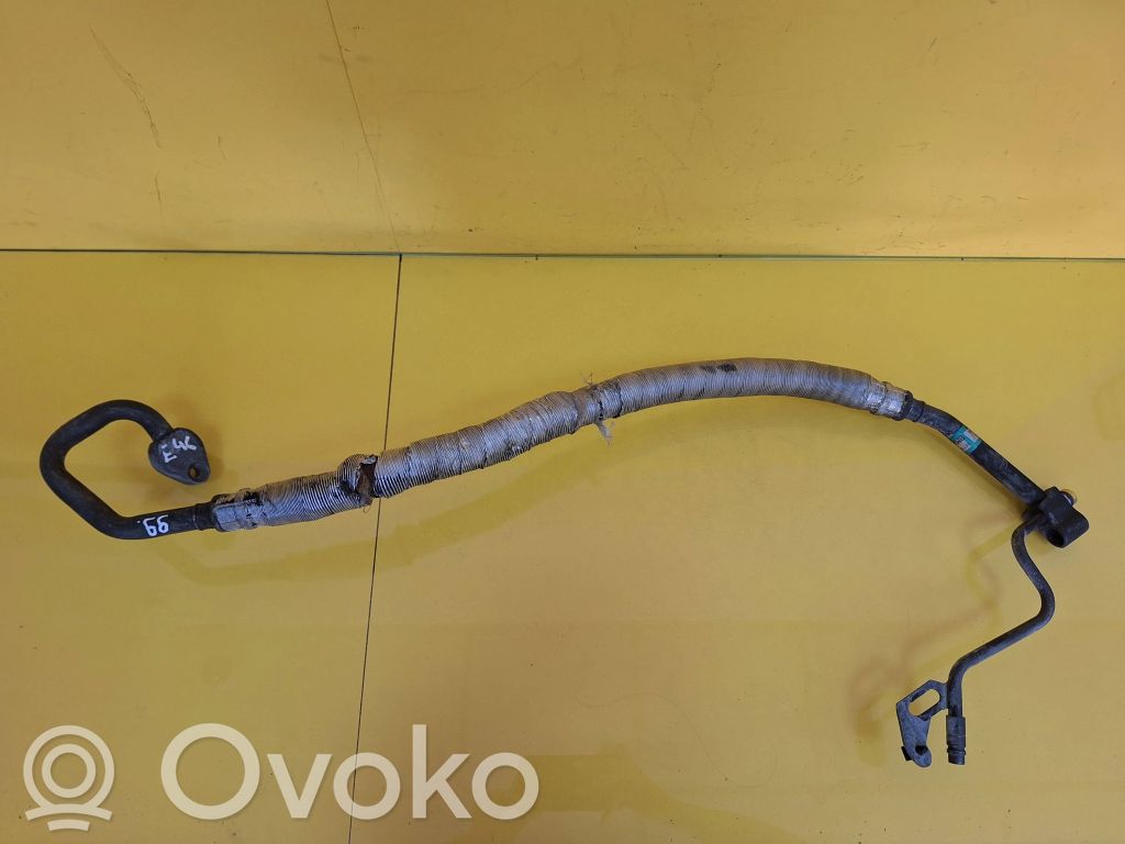 Ilmastointilaitteen putki (A/C)   6914361