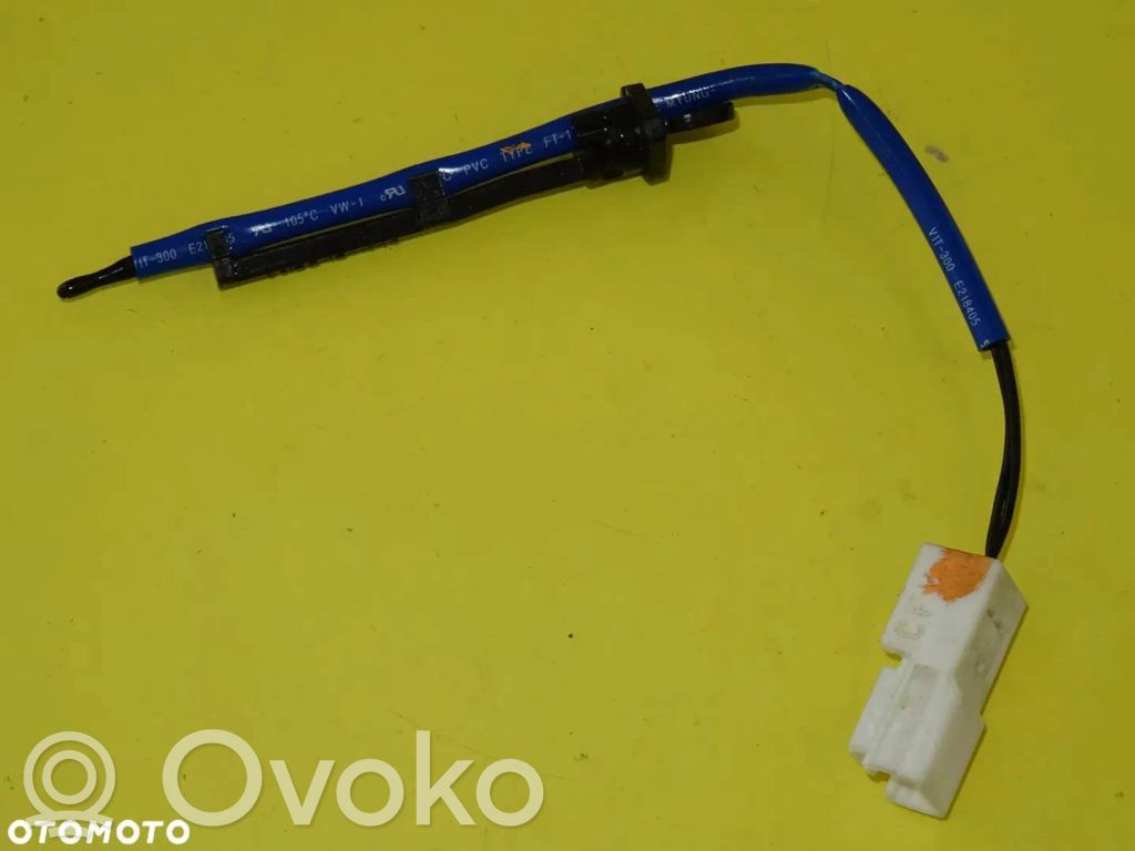 Interior temperature sensor   E218405