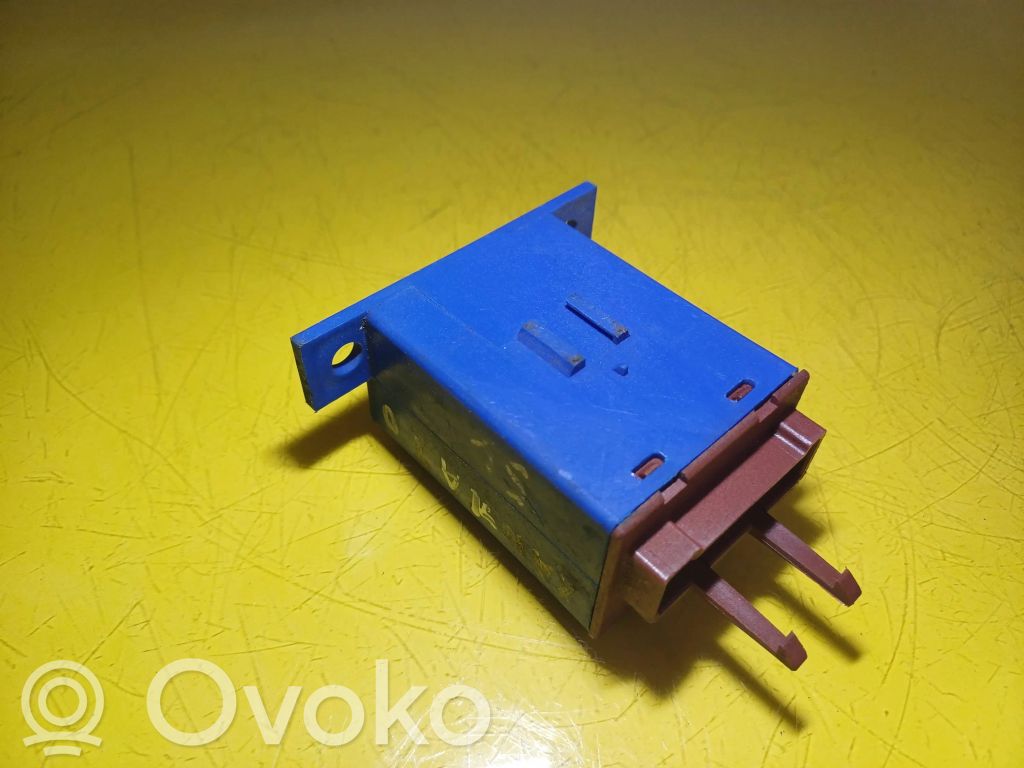 Citroen Xantia Valojen rele 