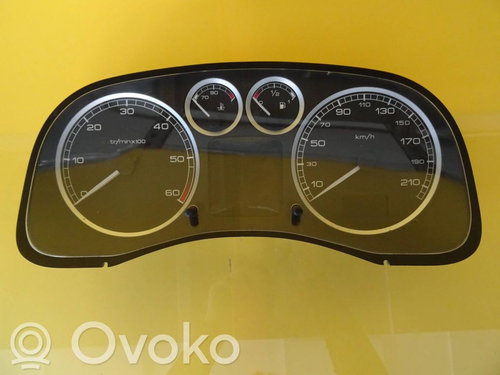 Peugeot 307 Speedometer (instrument cluster) 