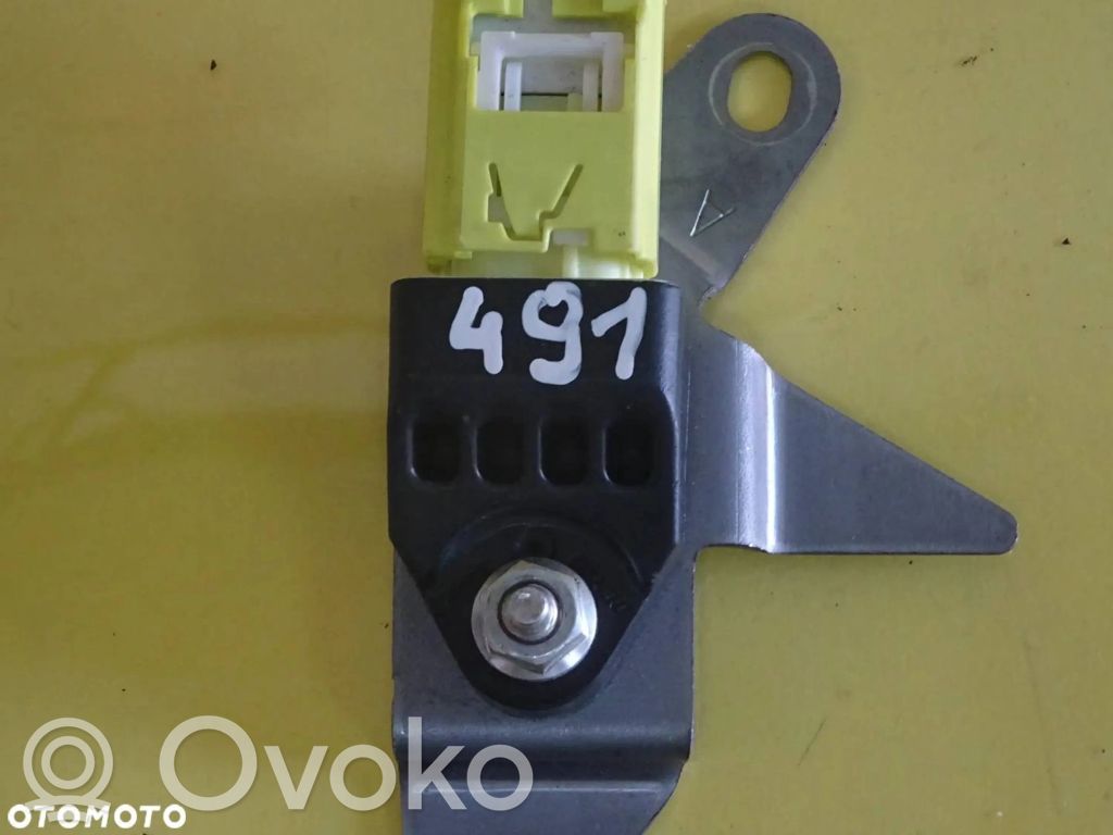 Subaru Impreza III Airbag deployment crash/impact sensor 