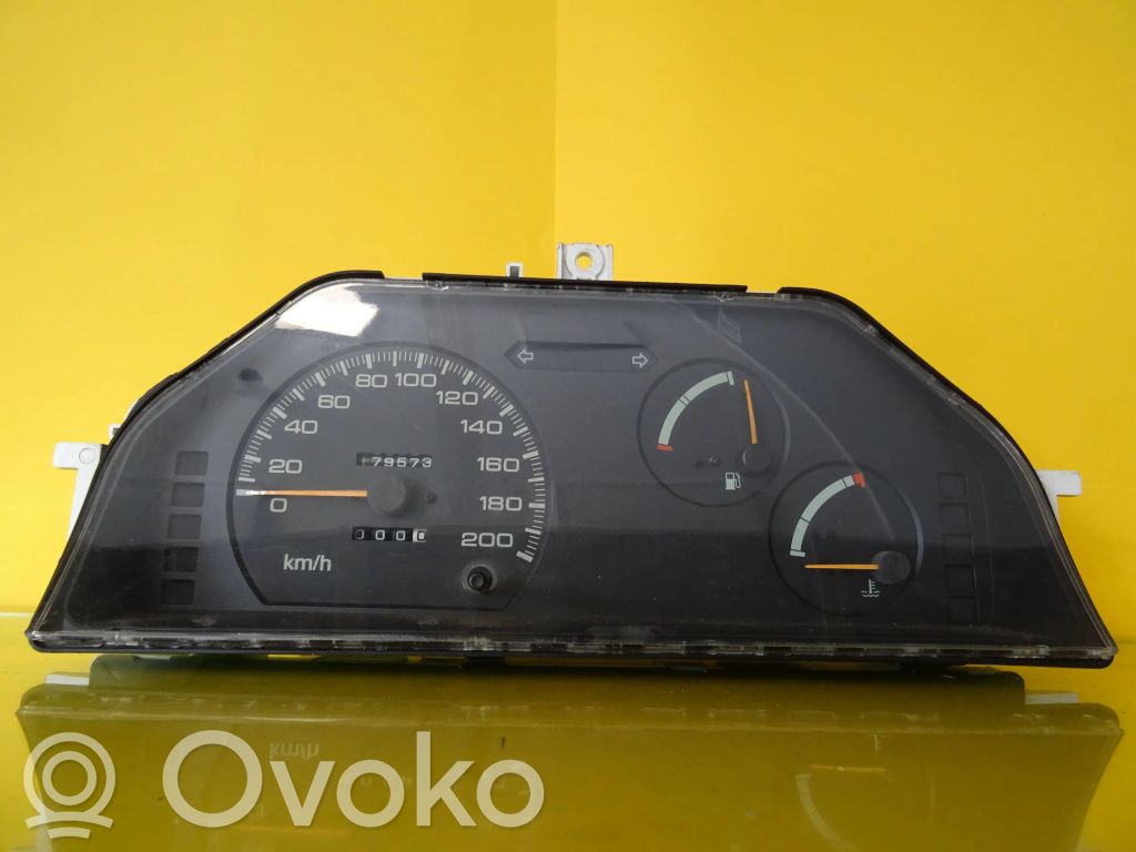 Mitsubishi Colt Vitezometru (grup de instrumente) 
