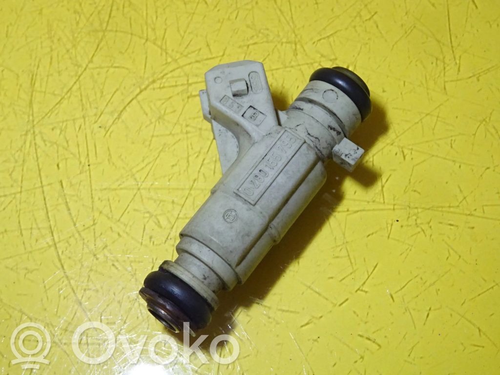 Peugeot 206 Inyector de combustible 