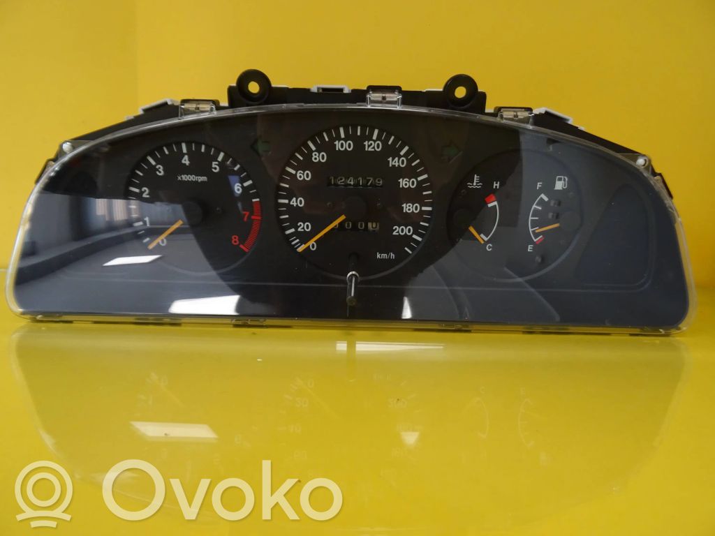 Suzuki Baleno EG Licznik / Prędkościomierz 